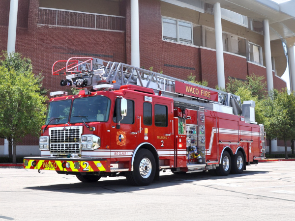 107' Rear Mount Ladder