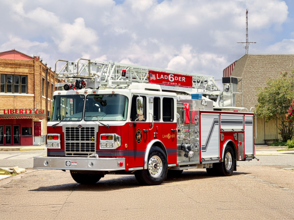 Ladder Tower 75' Rear Mount Ladder